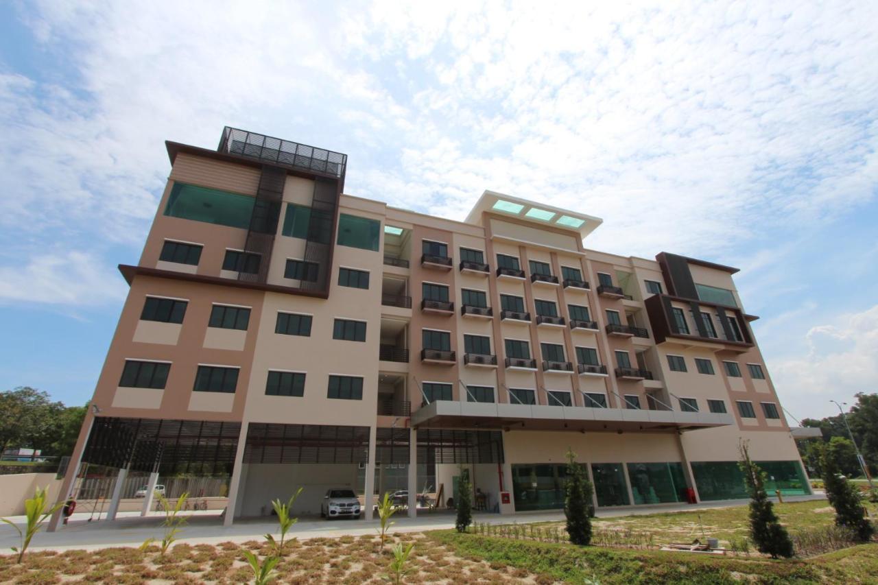 D&F Boutique Hotel Seremban 2 Exterior foto
